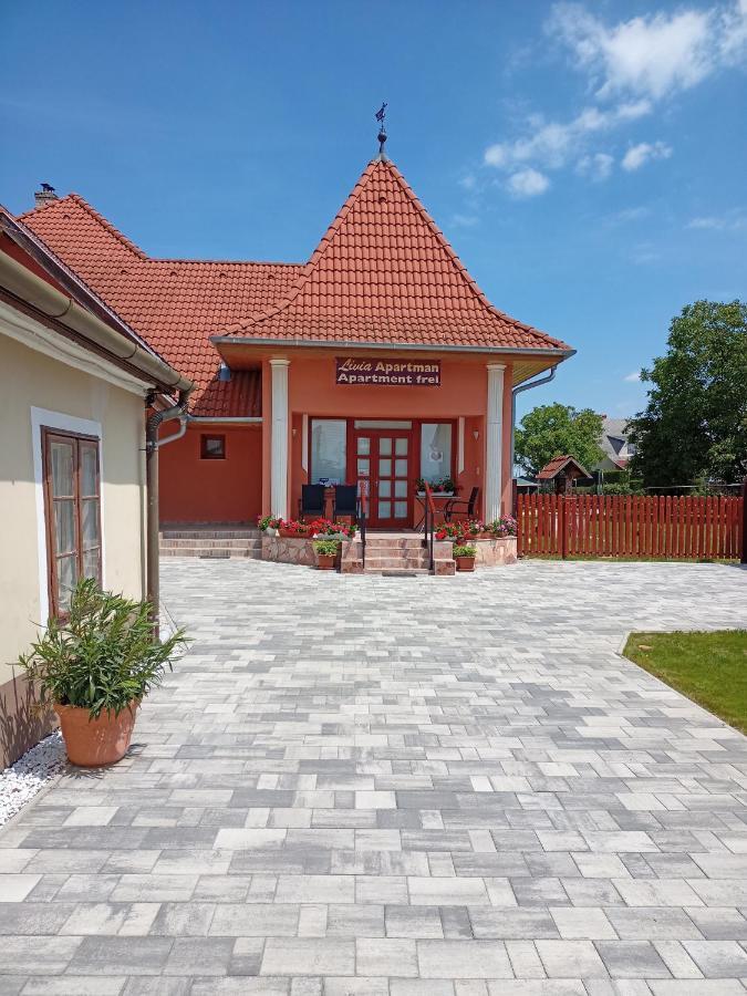 Livia Apartman Bük 外观 照片