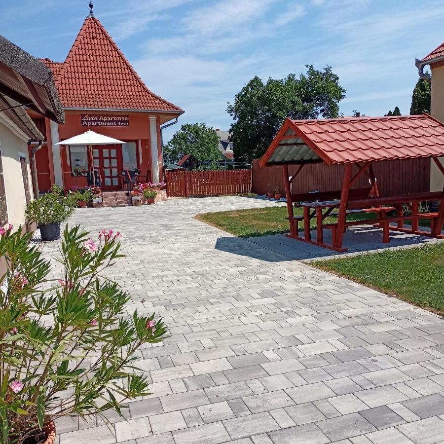 Livia Apartman Bük 外观 照片