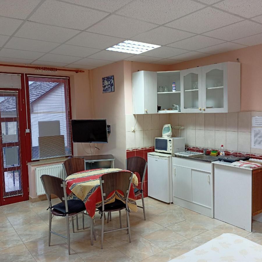 Livia Apartman Bük 外观 照片
