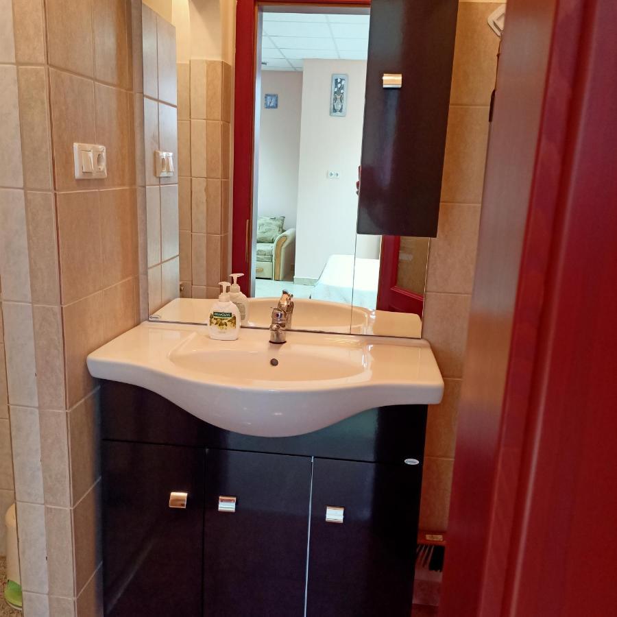 Livia Apartman Bük 外观 照片
